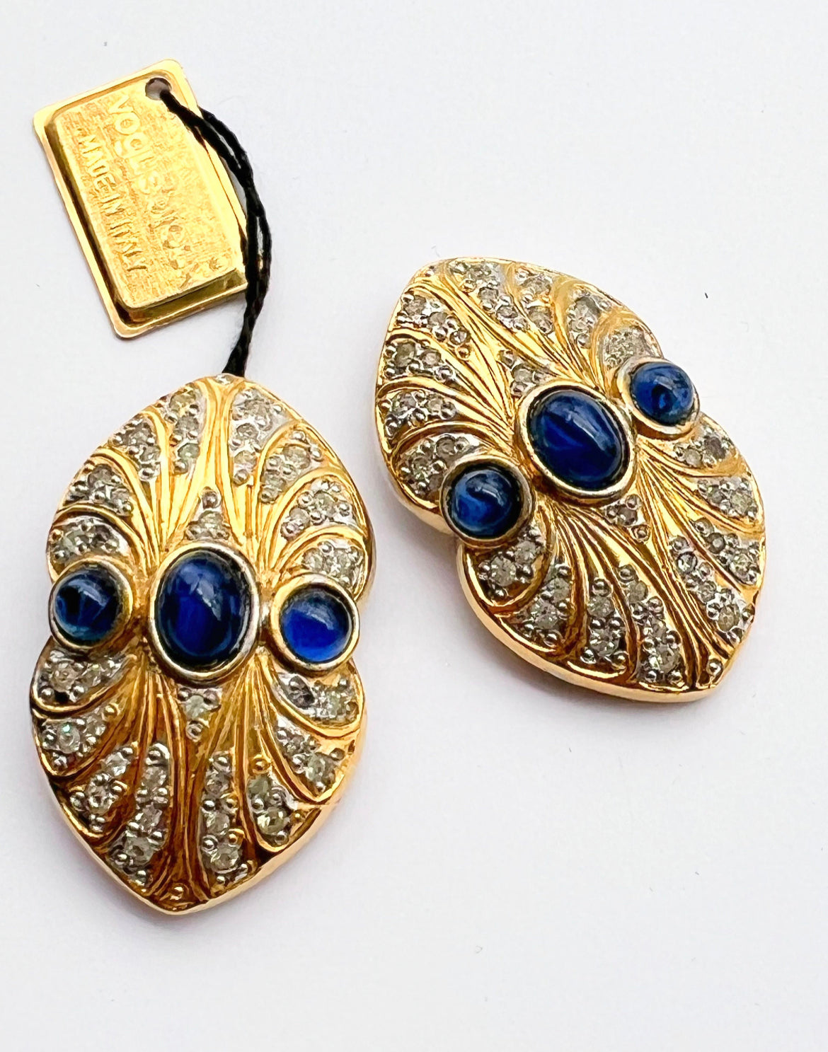 Vogue bijoux vintage earrings