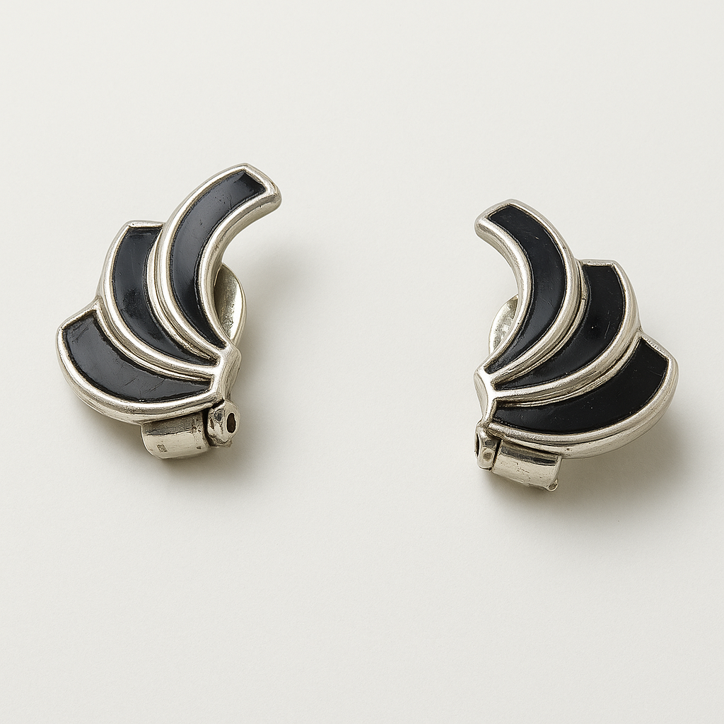 Vintage Sarah coventry Silver Fan Clip-On Earrings