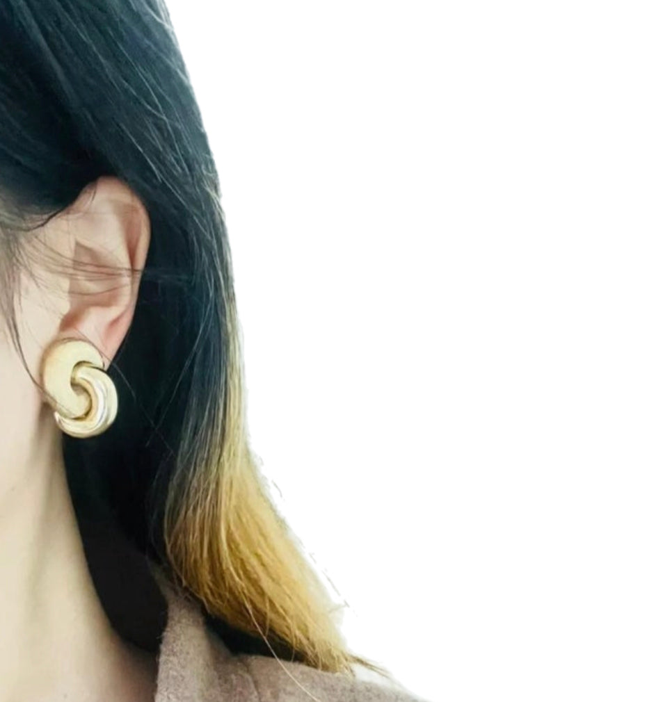 CHRISTIAN DIOR earrings