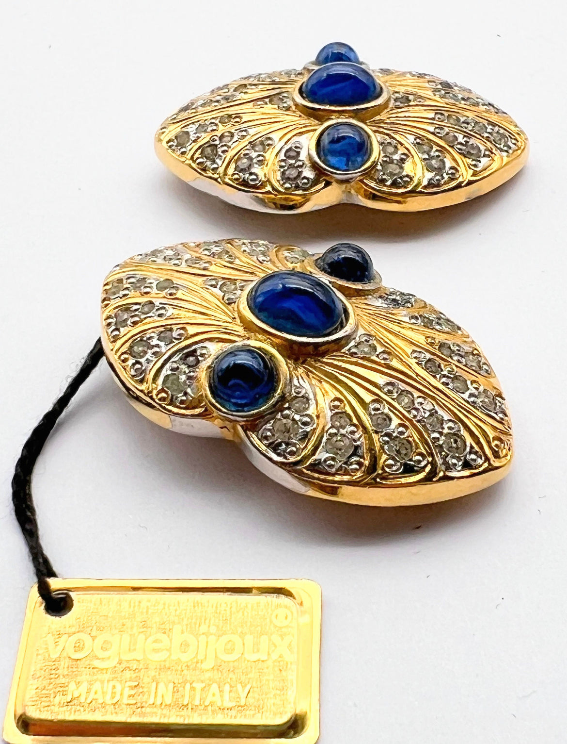 Vogue bijoux vintage earrings