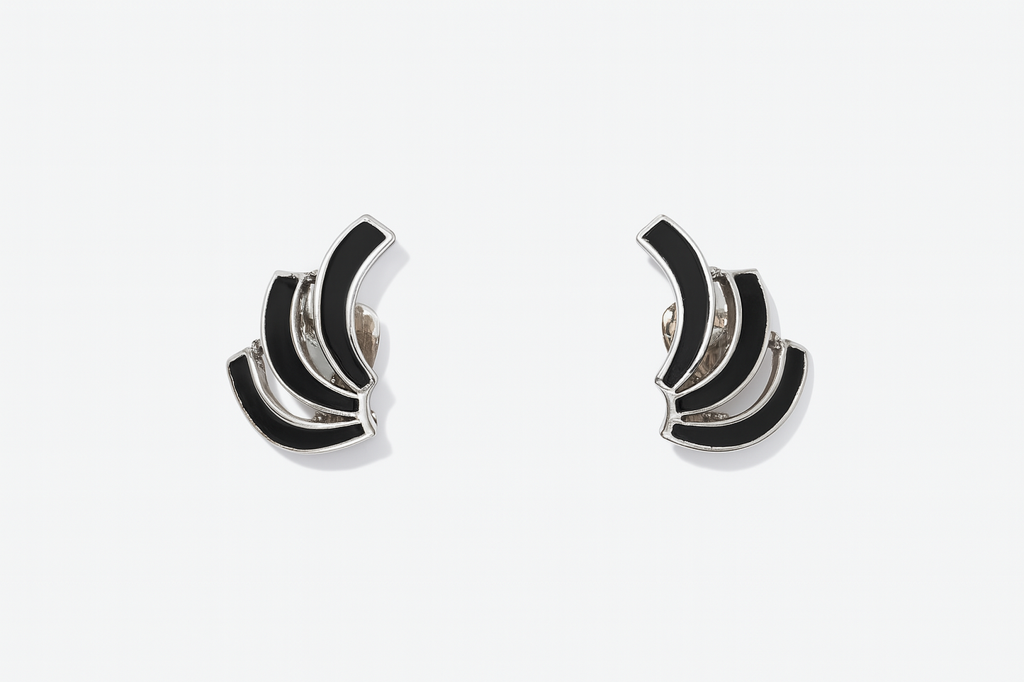 Vintage Sarah coventry Silver Fan Clip-On Earrings